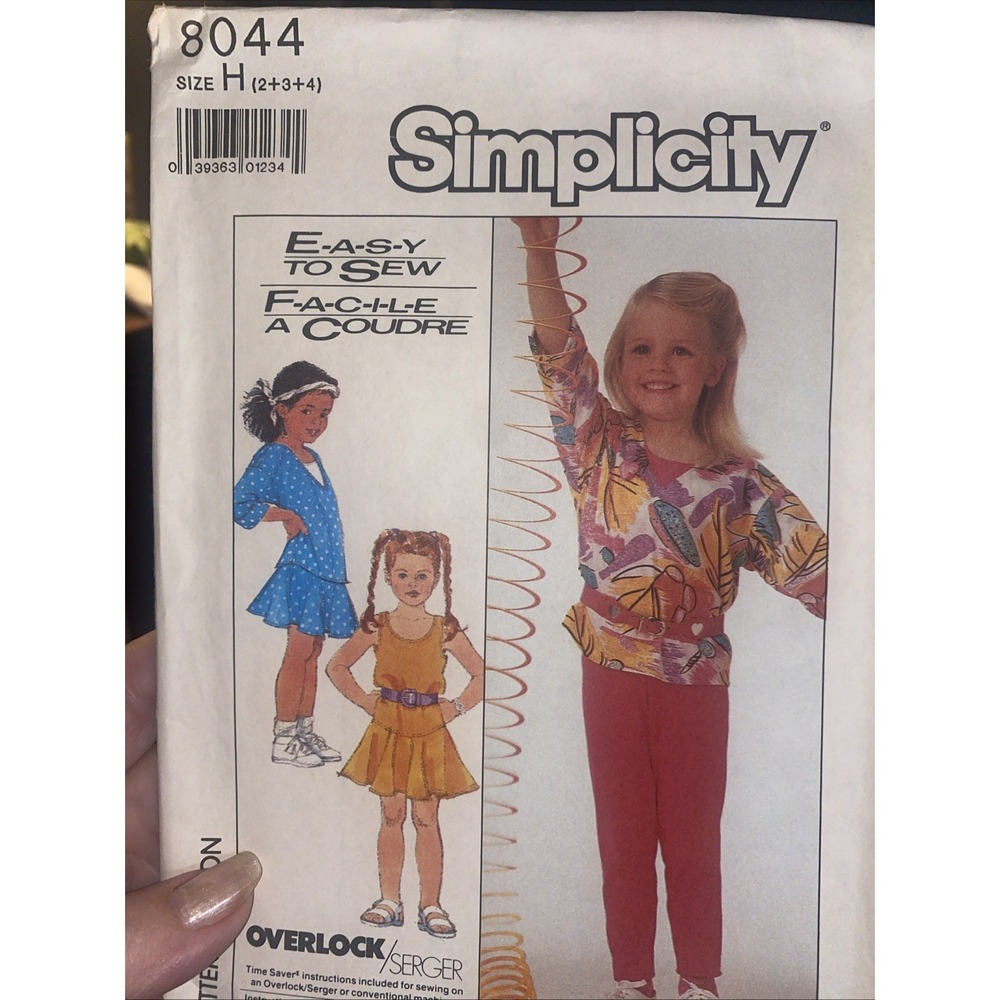 Simplicity 8044 Pattern Childs Girls Top Skirt Pants Sz 2-4 Cut Complete